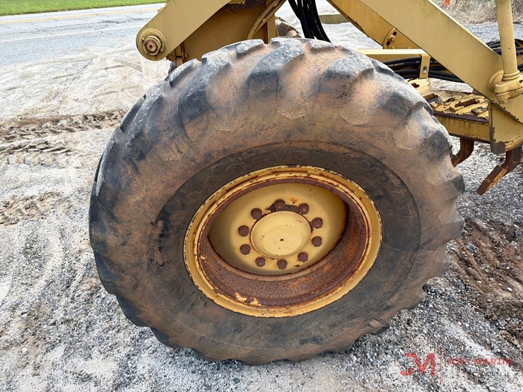 caterpillar-12h-image-9