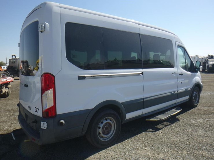 2017-ford-transit-image-4