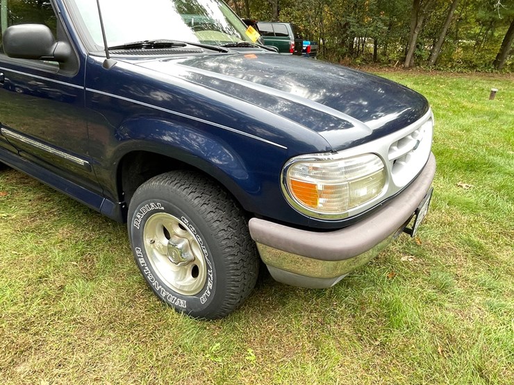 1997-ford-explorer-xlt-image-40
