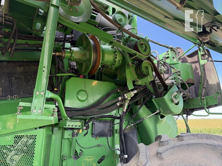 2011-john-deere-9770-sts-image-112