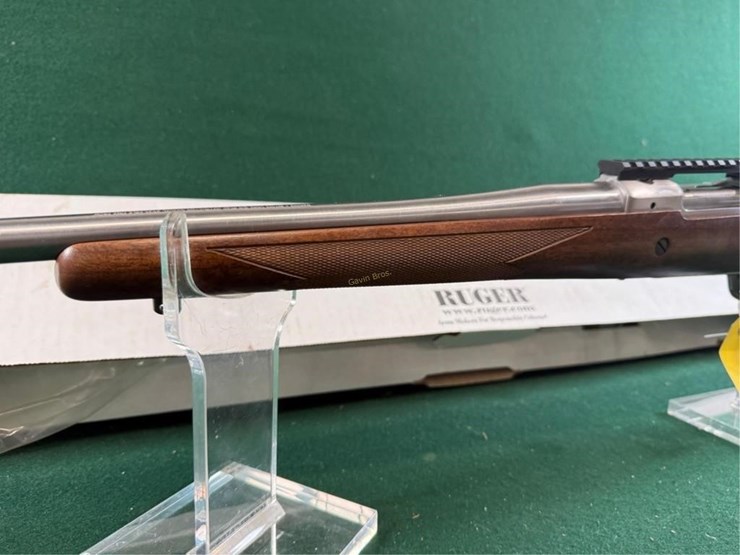nib-ruger-m77-hawkeye-lh-6.5-creedmoor-rifle-image-4