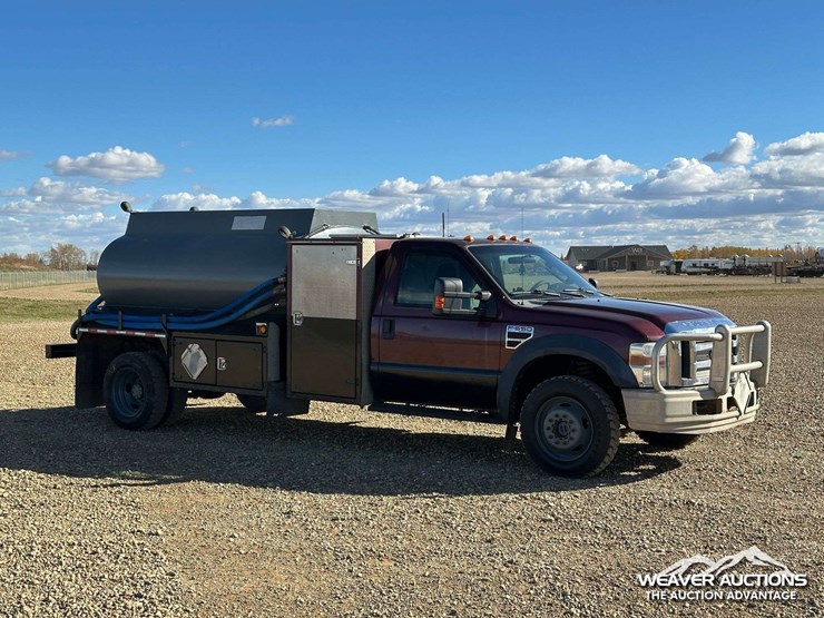 2009-ford-f550-xlt-image-2