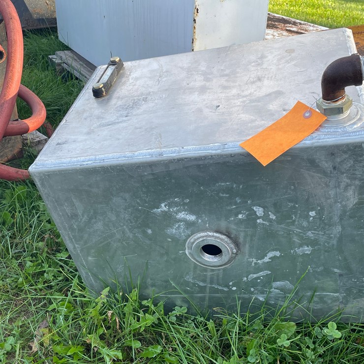 #3240 • Homemade Aluminum Fluid Tank