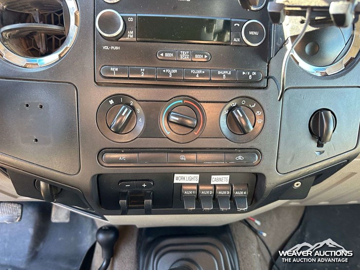 2009-ford-f550-xlt-image-22
