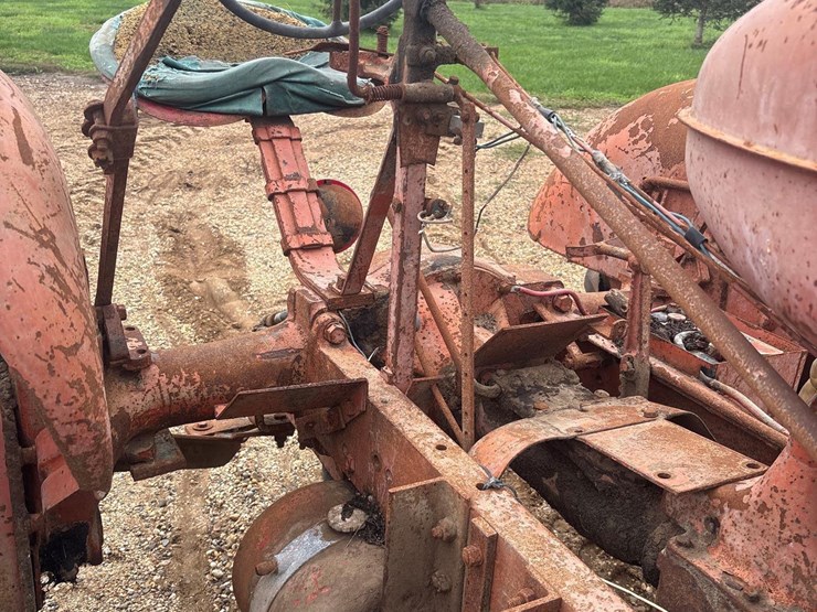 allis-wc-tractor-image-9