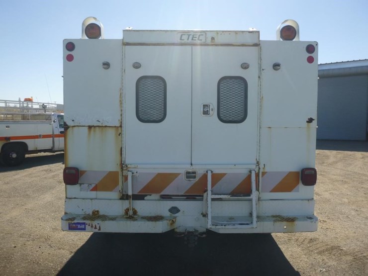 2005-ford-f450-image-7