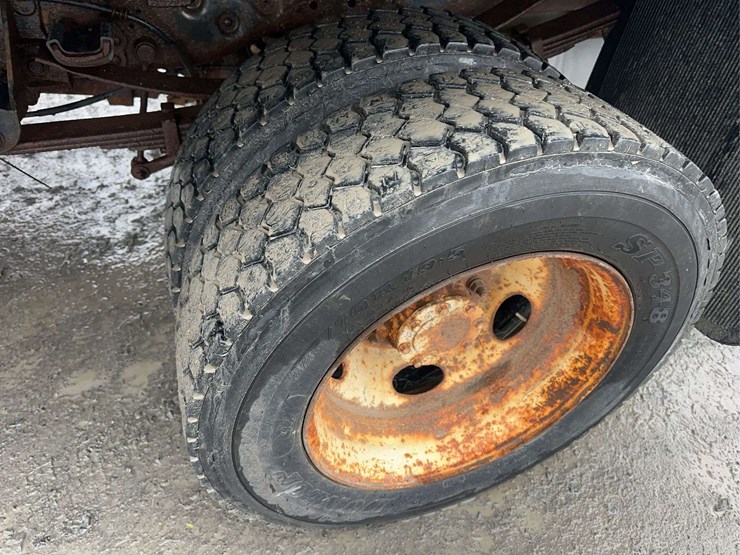 2011-ford-f450-image-10