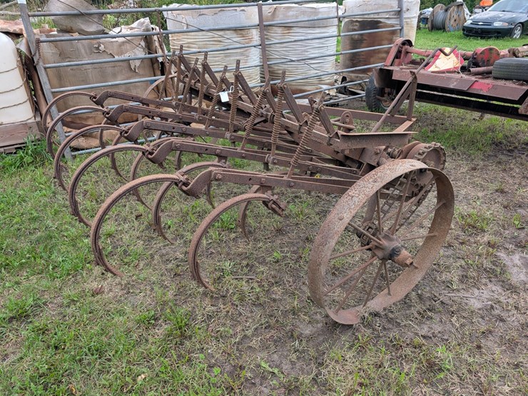 #4066-•-antique-field-cultivator-image-1