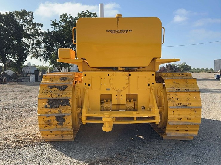 caterpillar-seventy-gas---complete-nut-and-bolt-restoration!-image-27