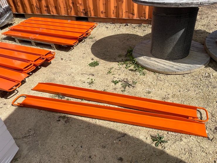 #2064-•-wolverine-skid-steer-pallet-fork-extensions-attachment-image-1