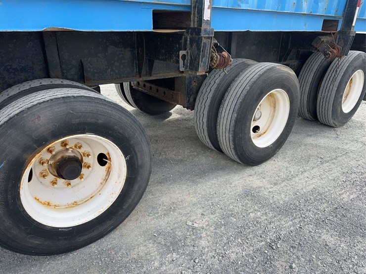 2003-freightliner-columbia-120-image-11