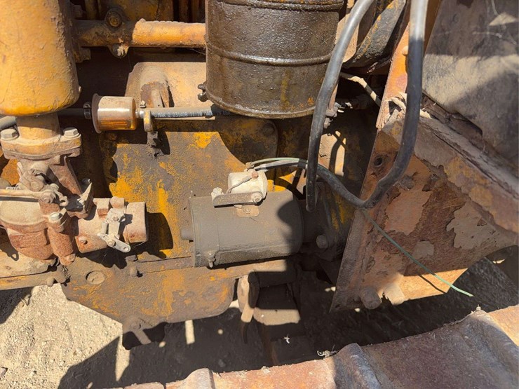 caterpillar-28-image-24