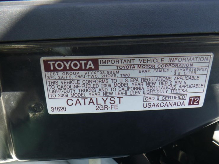 2009-toyota-sienna-image-12