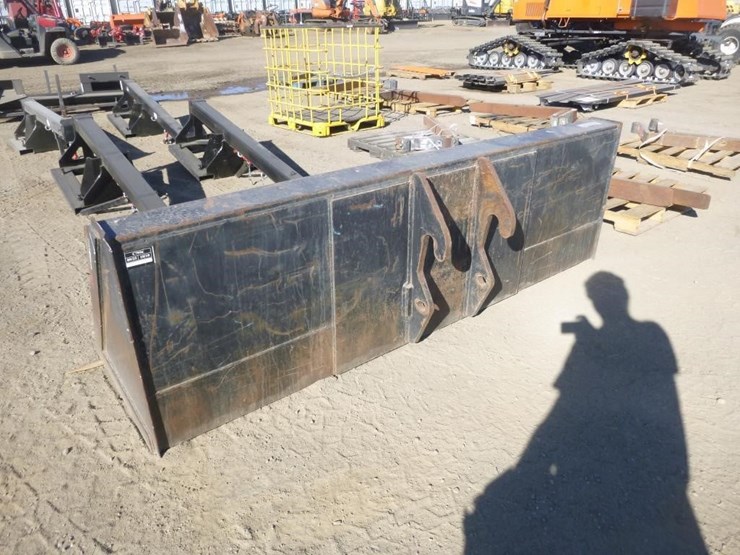 arrow-96"-reach-lift-bucket-image-4