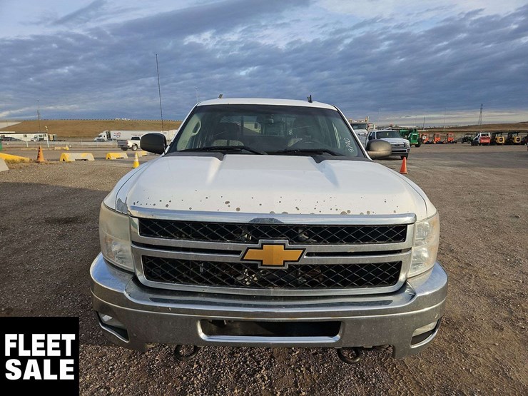 2014-chevrolet-silverado-2500hd-image-8