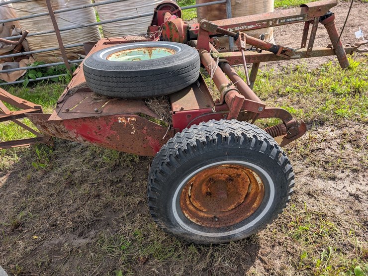 #4072-•-international-2a-hay-crimper-image-4