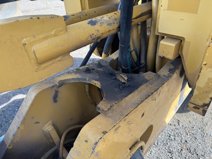 deere-672d-image-22