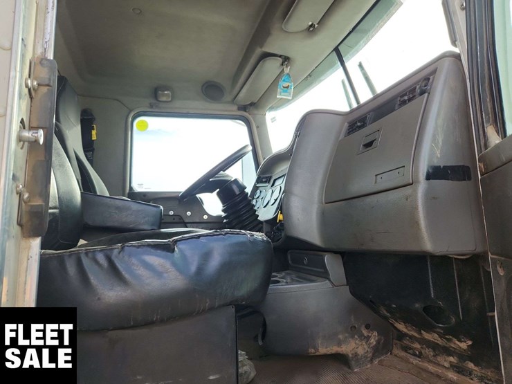 2015-kenworth-t370-image-15
