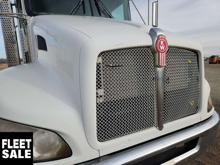 2015-kenworth-t370-image-29