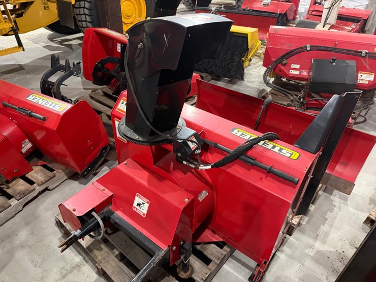 #1635-•-steiner-ventrac-snowblower-attachment-image-3