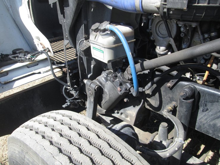 2020-western-star-4900-image-26