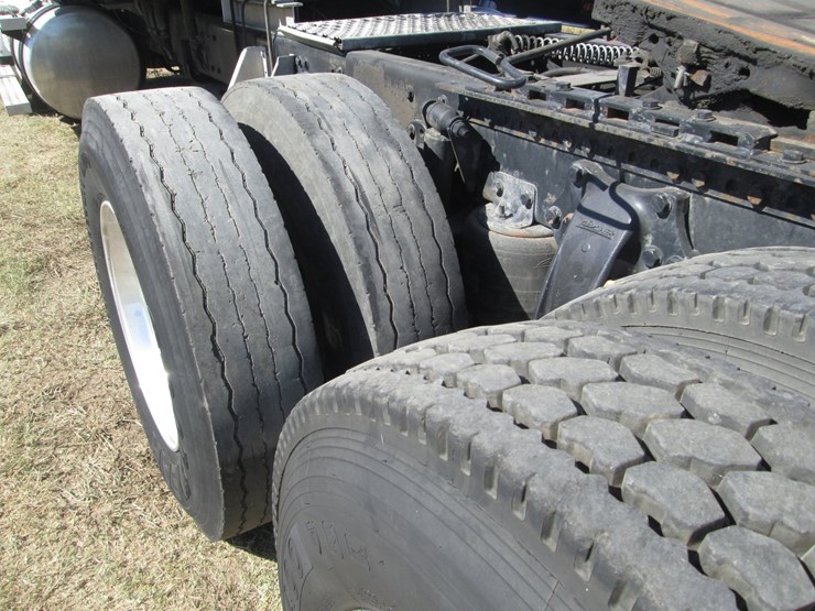 2020-western-star-4900-image-5