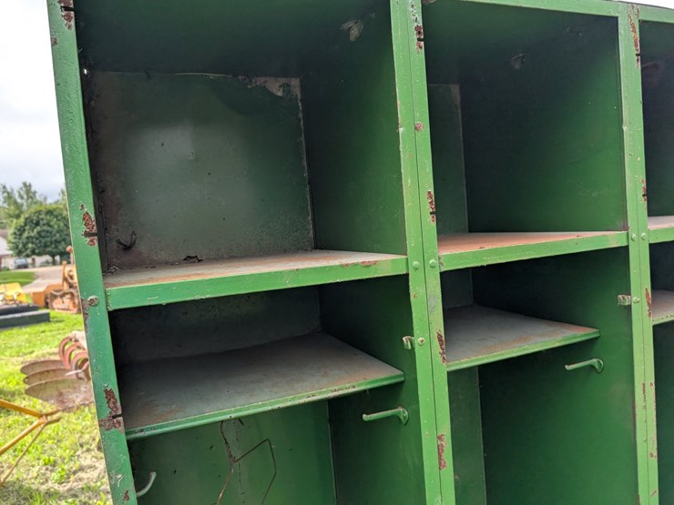 #4064-•-metal-storage-locker-image-2