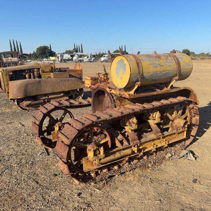 Caterpillar Thirty