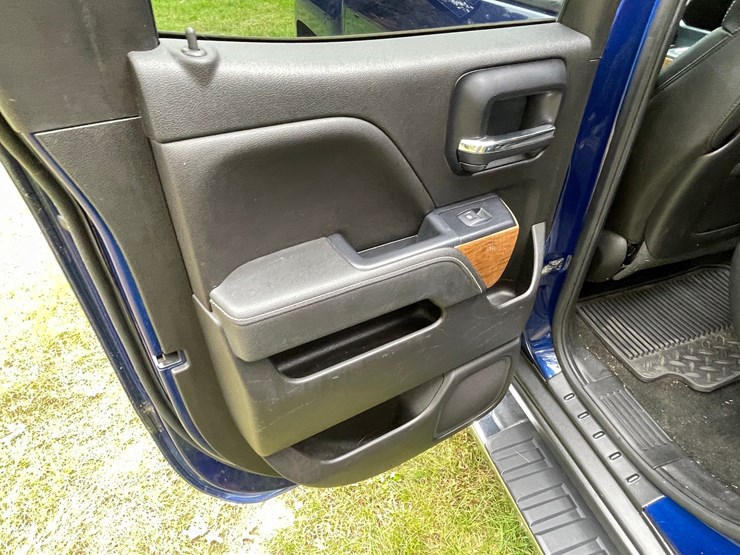 2014-chevrolet-1500-image-54
