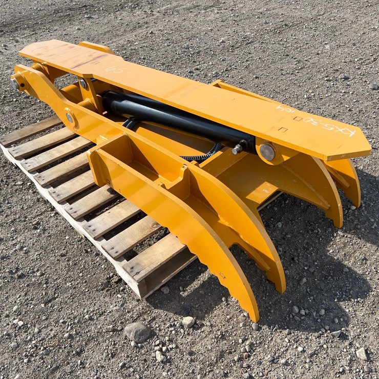 CATERPILLAR 320