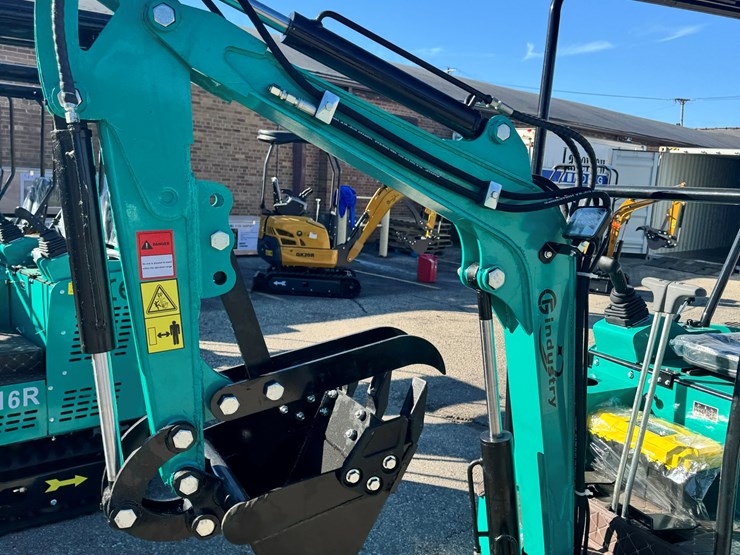 2026-unused-h16r-mini-excavator-image-2