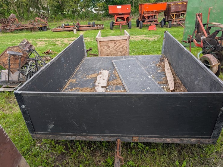 #4060-•-voeller-pull-type-trailer-image-4