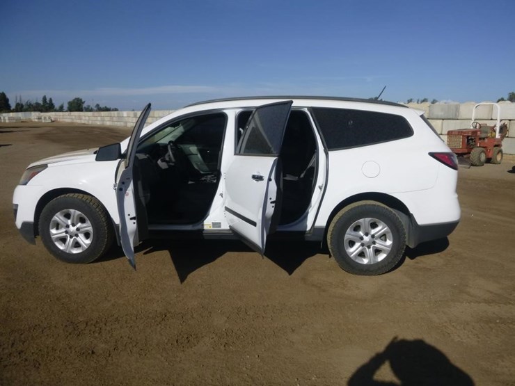 2017-chevrolet-traverse-image-7