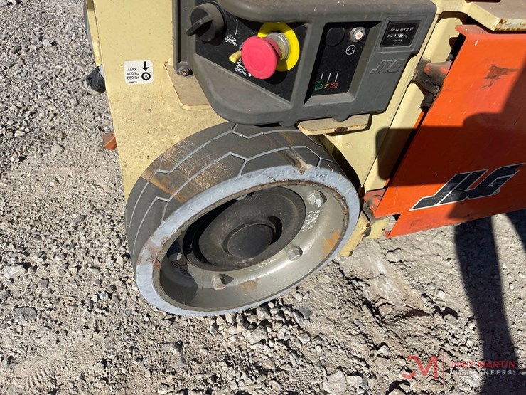2015-jlg-1230es-image-10