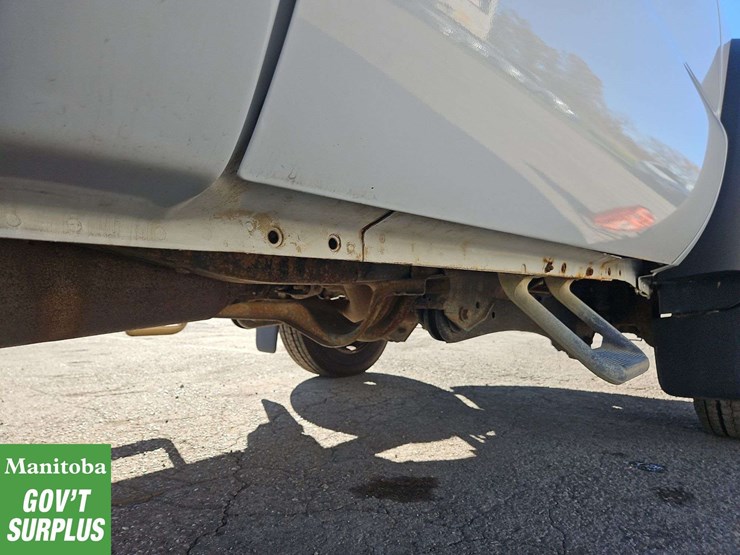 2014-ford-f550-image-33