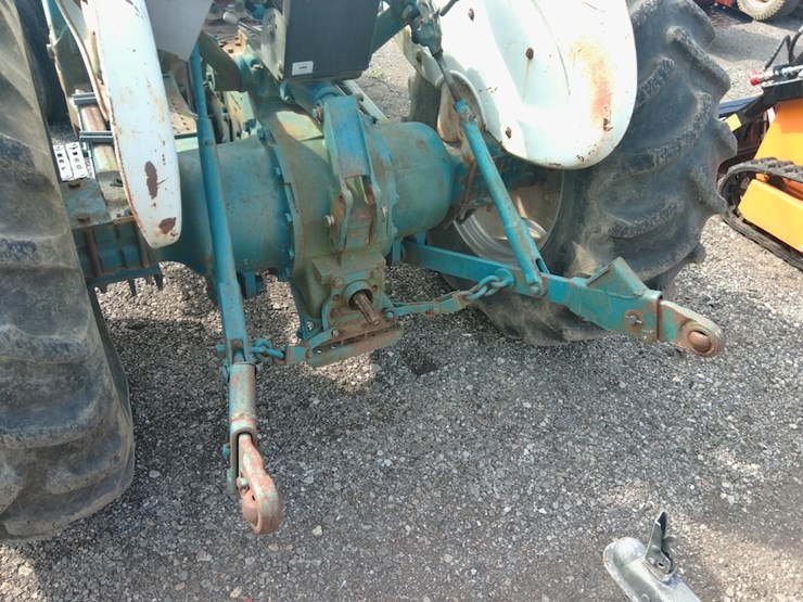 ford-4000-image-10