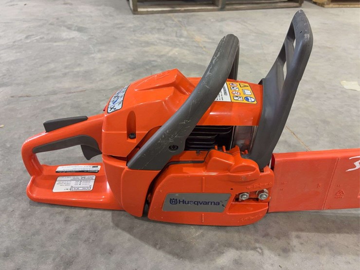 husqvarna-240x-torque-chainsaw-w/blade-guard-image-2