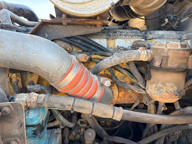 2005-kenworth-t800-image-27
