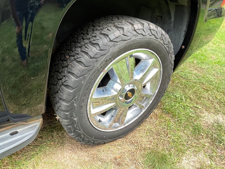 2007-chevrolet-tahoe-ltz-image-25