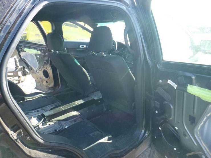 2019-ford-explorer-image-9