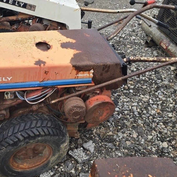 Gravely 5655 walk behind tractor