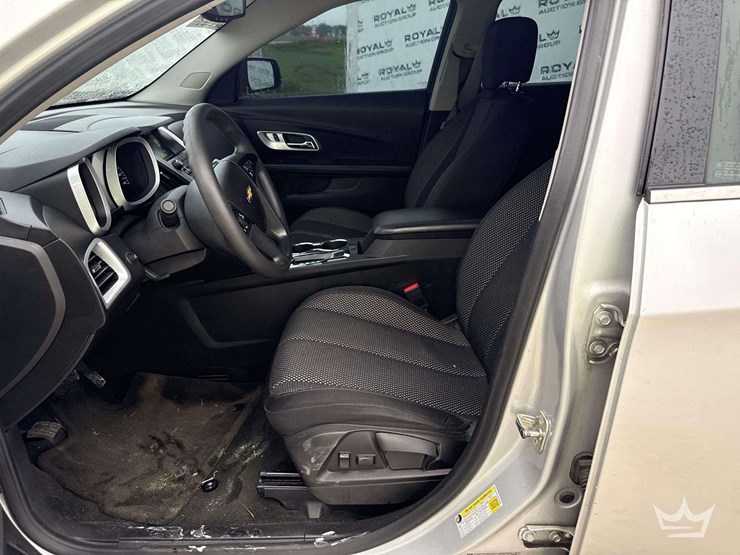 2017-chevrolet-equinox-image-12