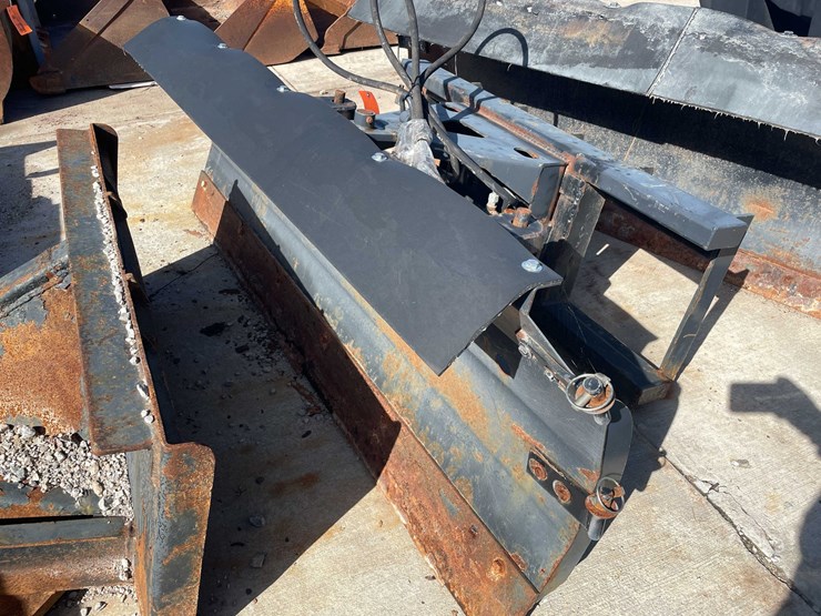 #1818-•-6'-bobcat-straight-blade-snow-plow-image-3