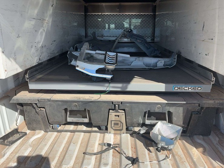2024-ford-f350-image-11
