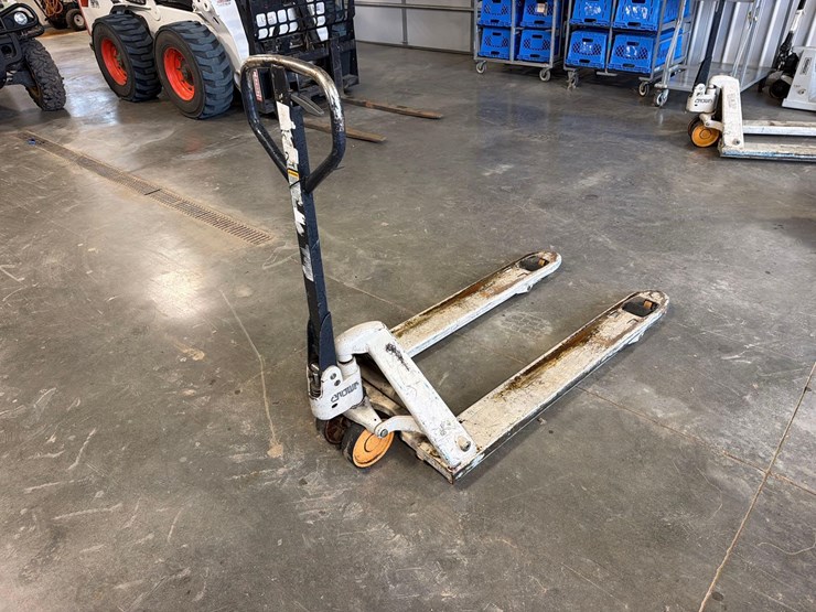 crown-pallet-fork-image-1