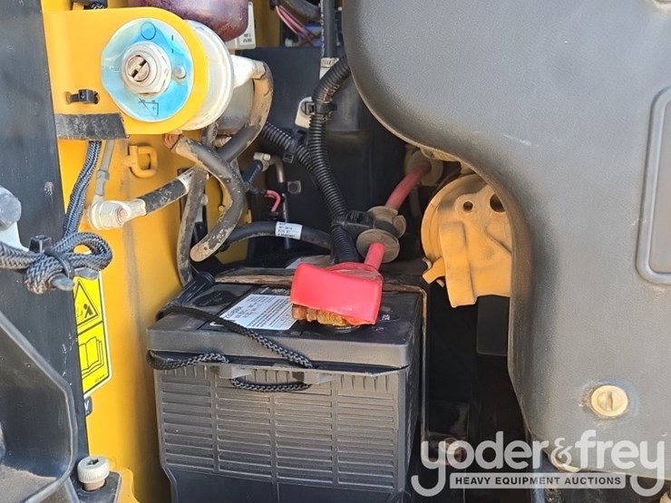 2017-caterpillar-279d-image-39