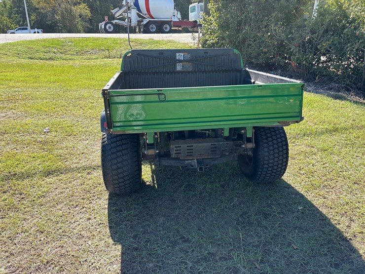 john-deere-gator-image-13