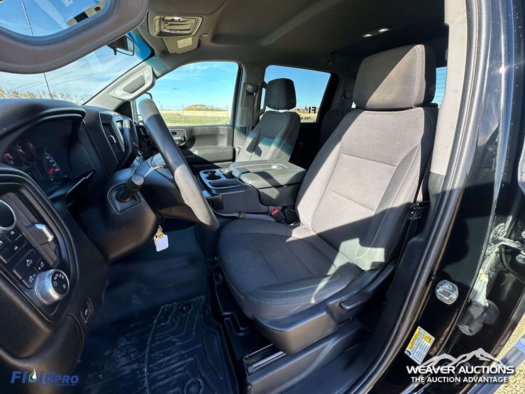2023-gmc-2500hd-image-8