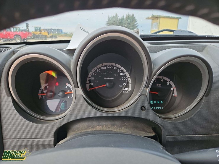 2008-dodge-nitro-image-18
