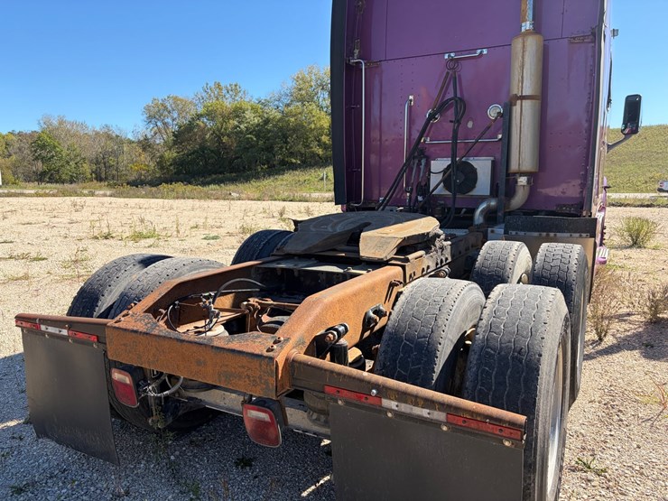 2007-peterbilt-387-image-6